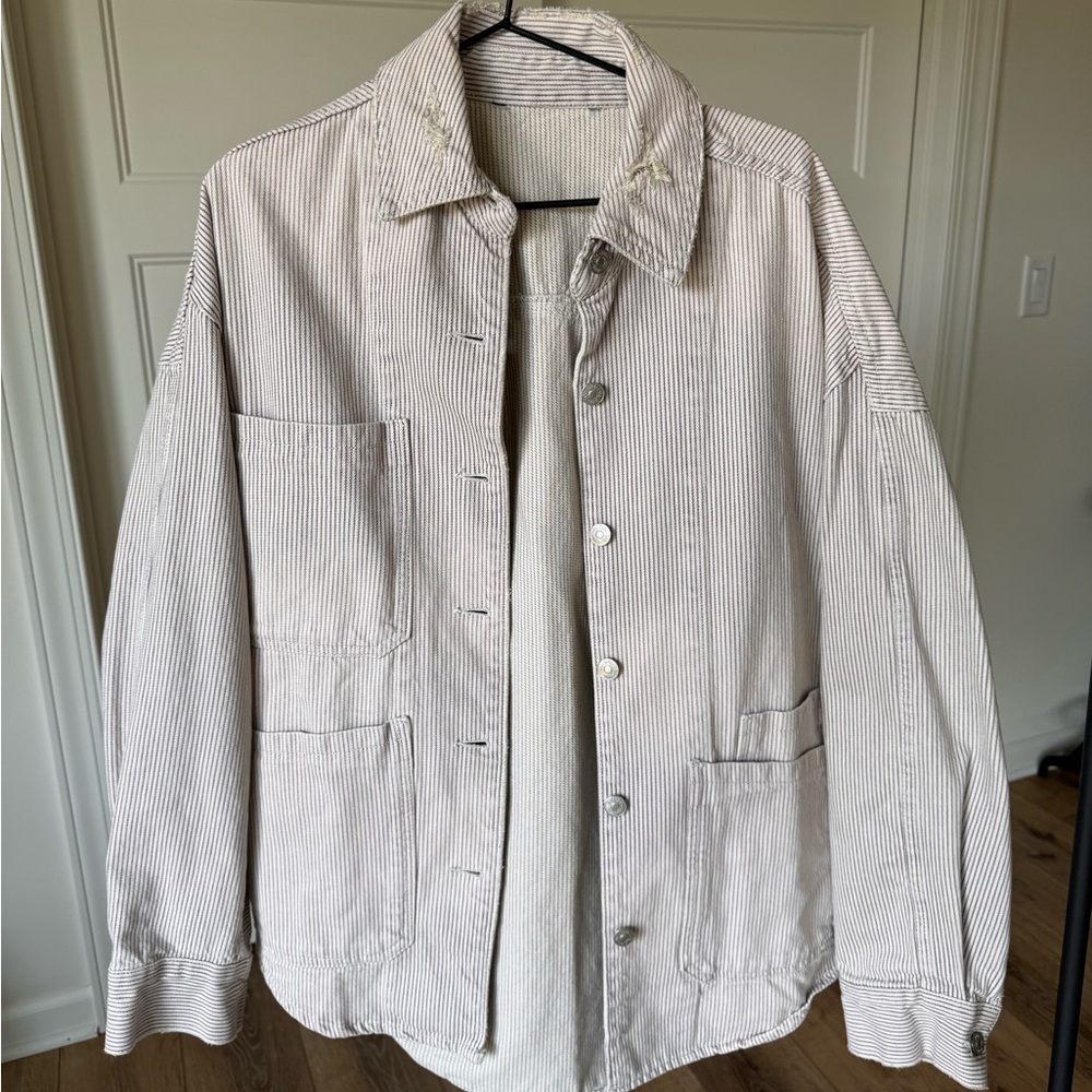 New Zara distresses oversized denim jacket.